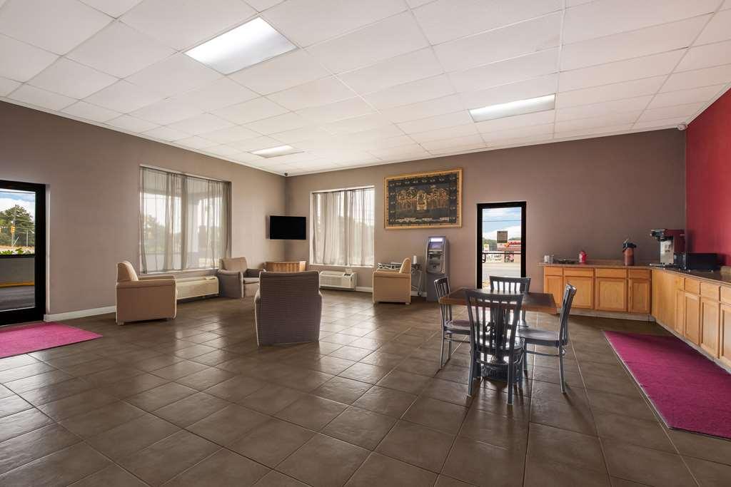 Suburban Studios Cleveland Tn I-75 المطعم الصورة