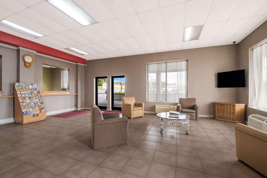 Suburban Studios Cleveland Tn I-75 المظهر الداخلي الصورة